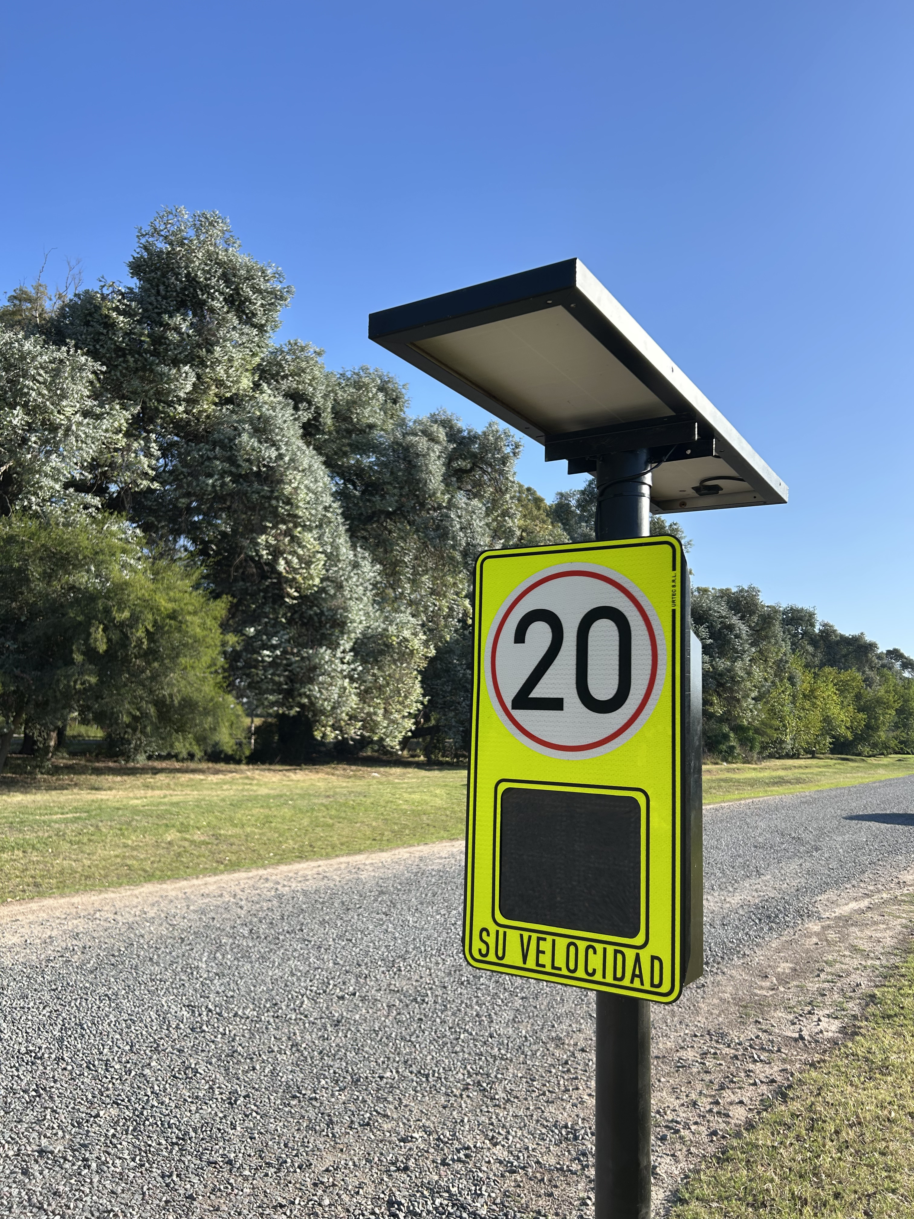 Totem indicador de velocidad